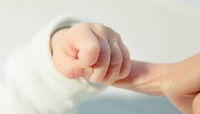 三胎政策遇冷，原因何在？