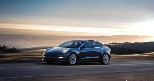 股價(jià)應(yīng)聲跌逾5％ 外媒曝特斯拉5月在華訂單接近減半